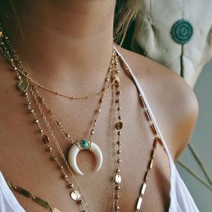 Lili Claspe Reina Horn Necklace Turquoise